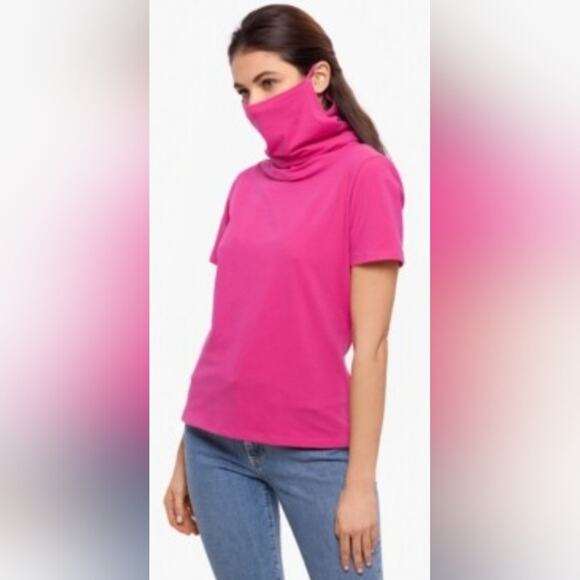 NWT Bam by Betsy & Adam Black Short Sleeve T-Shirt with Attached Mask Size S - Picture 9 of 9